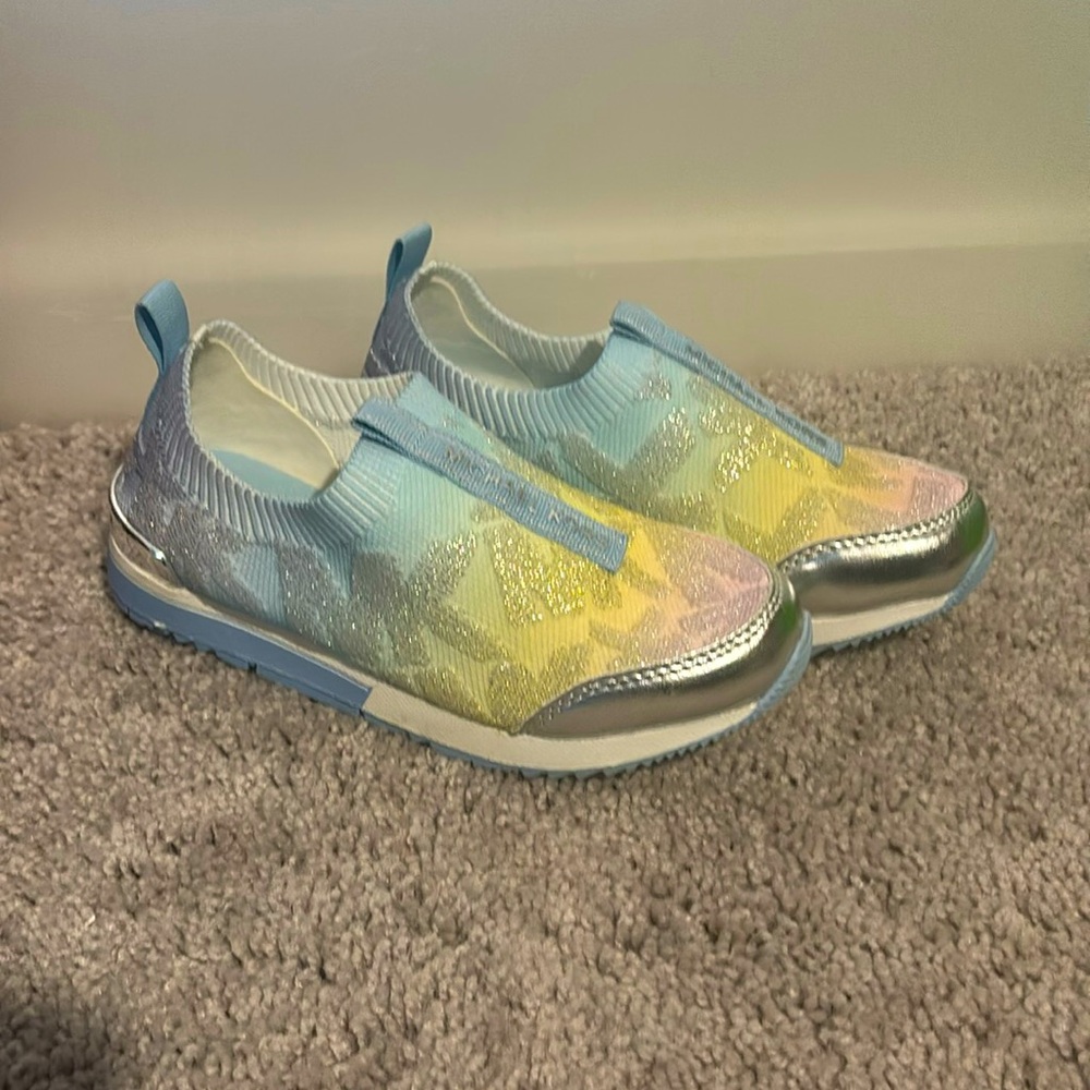 Like New Michael Kors  size 12 girls shoes